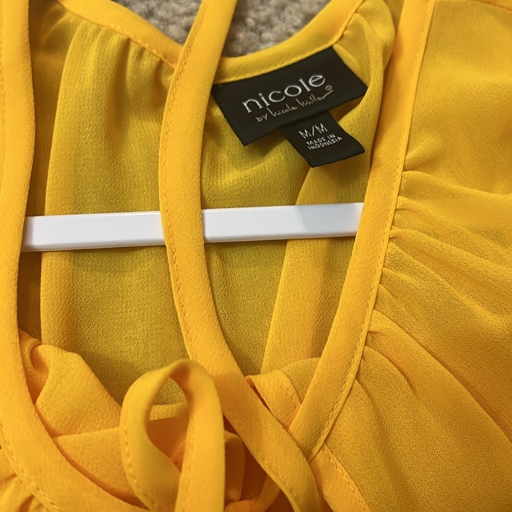 🌼Nicole by Nicole Miller🌼 vibrant yellow sheer top,size M - Picture 11 of 11